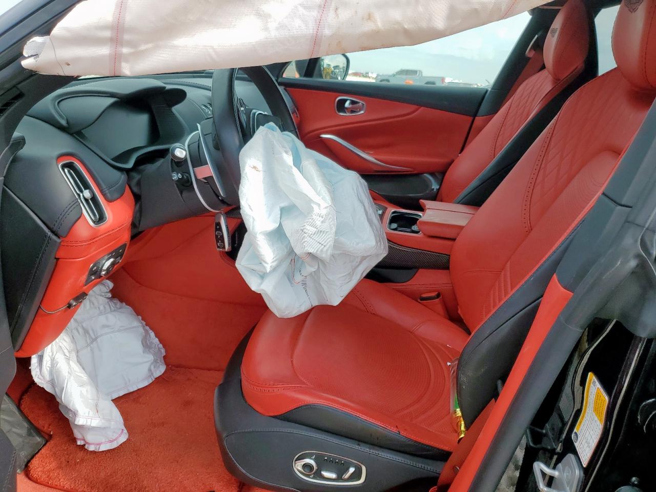 SD7VUJBW0PTV06339 2023 Aston Martin Dbx 707