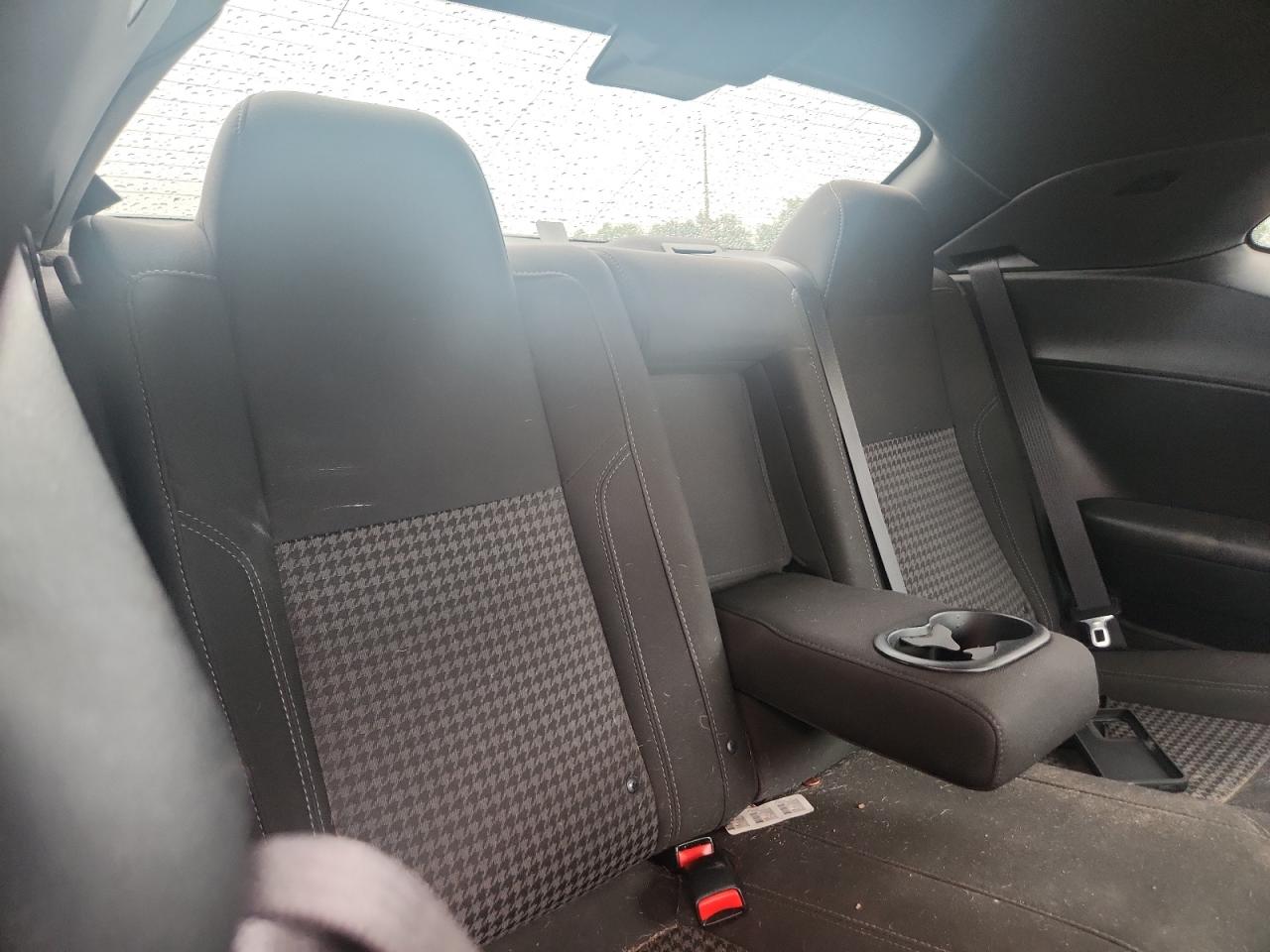 2016 Dodge Challenger Sxt VIN: 2C3CDZAG4GH353787 Lot: 68472365