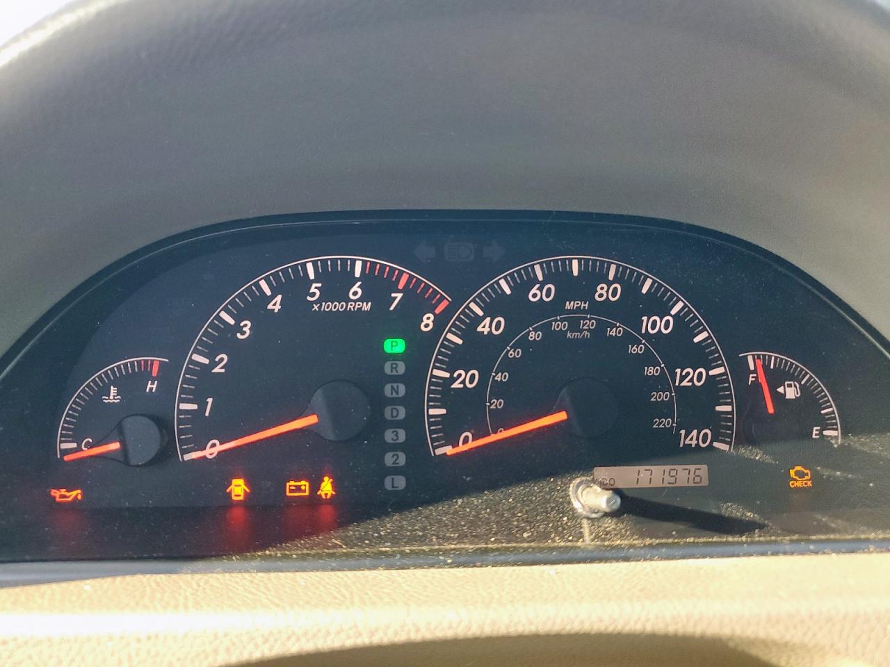 2005 Toyota Camry Le VIN: 4T1BF32K75U104410 Lot: 69012955