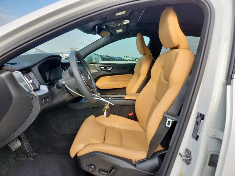 VOLVO XC60 2019 Белы