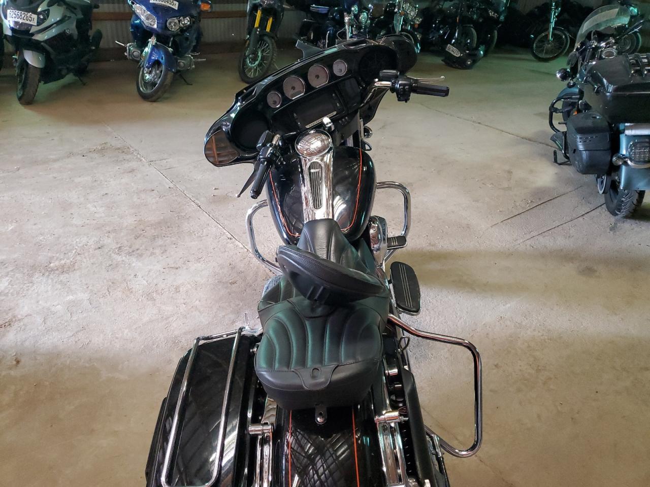 2015 Harley-Davidson Flhxs Street Glide Special VIN: 1HD1KRM18FB701046 Lot: 70695195