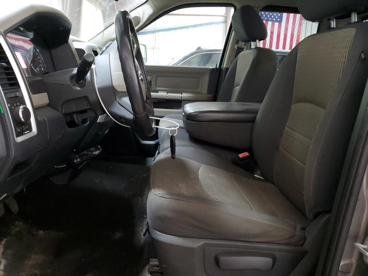 2009 Dodge Ram 1500 VIN: 1D3HV18P09S727790 Lot: 85814785