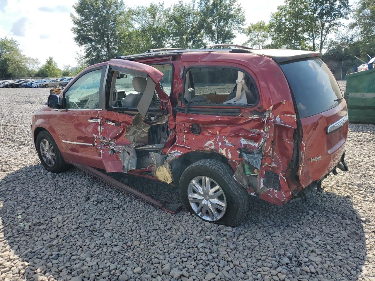 2008 Chrysler Town & Country Limited red null gas 2A8HR64X08R805817 photo #3