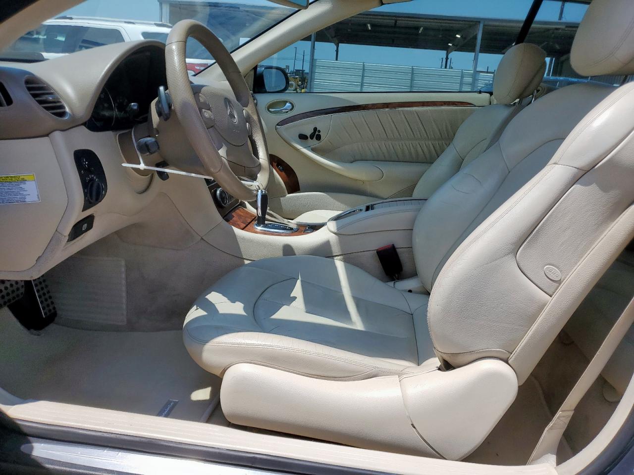 WDBTK56FX9T109978 2009 Mercedes-Benz Clk 350