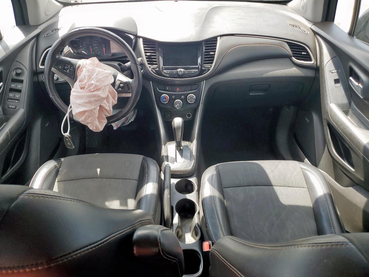 2020 Chevrolet Trax 1Lt VIN: 3GNCJLSB1LL126327 Lot: 69127625