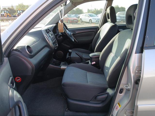 2005 TOYOTA RAV4 XT3 V