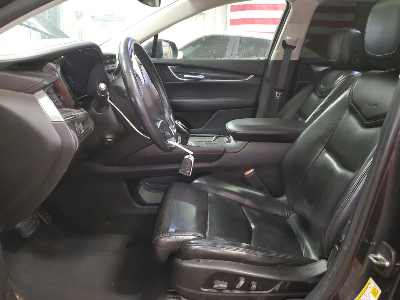 2017 Cadillac Xt5 Luxury VIN: 1GYKNBRS6HZ121238 Lot: 70843625