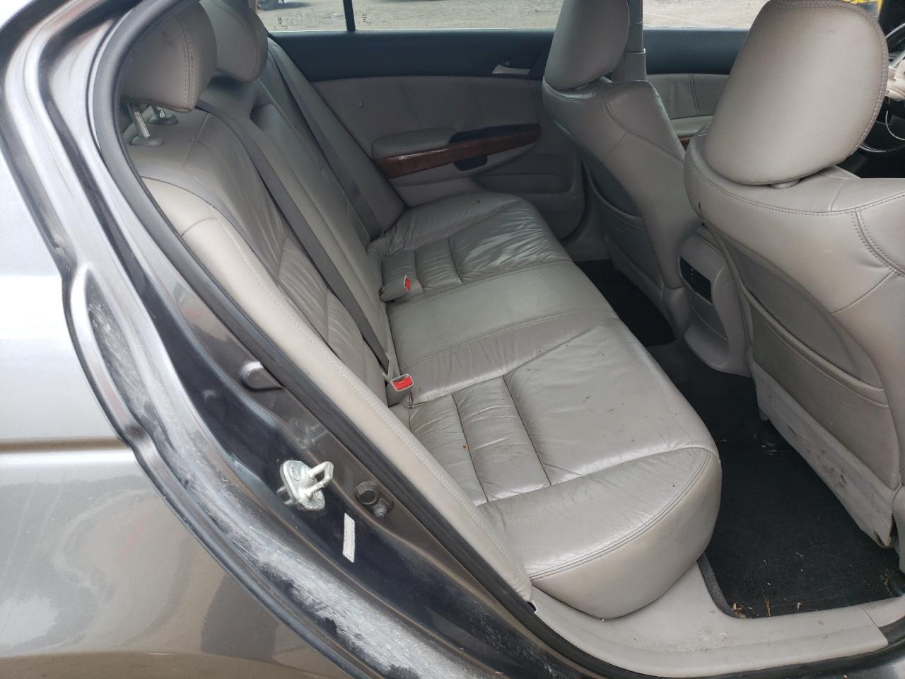 2011 Honda Accord Exl VIN: 1HGCP2F87BA090053 Lot: 70540255