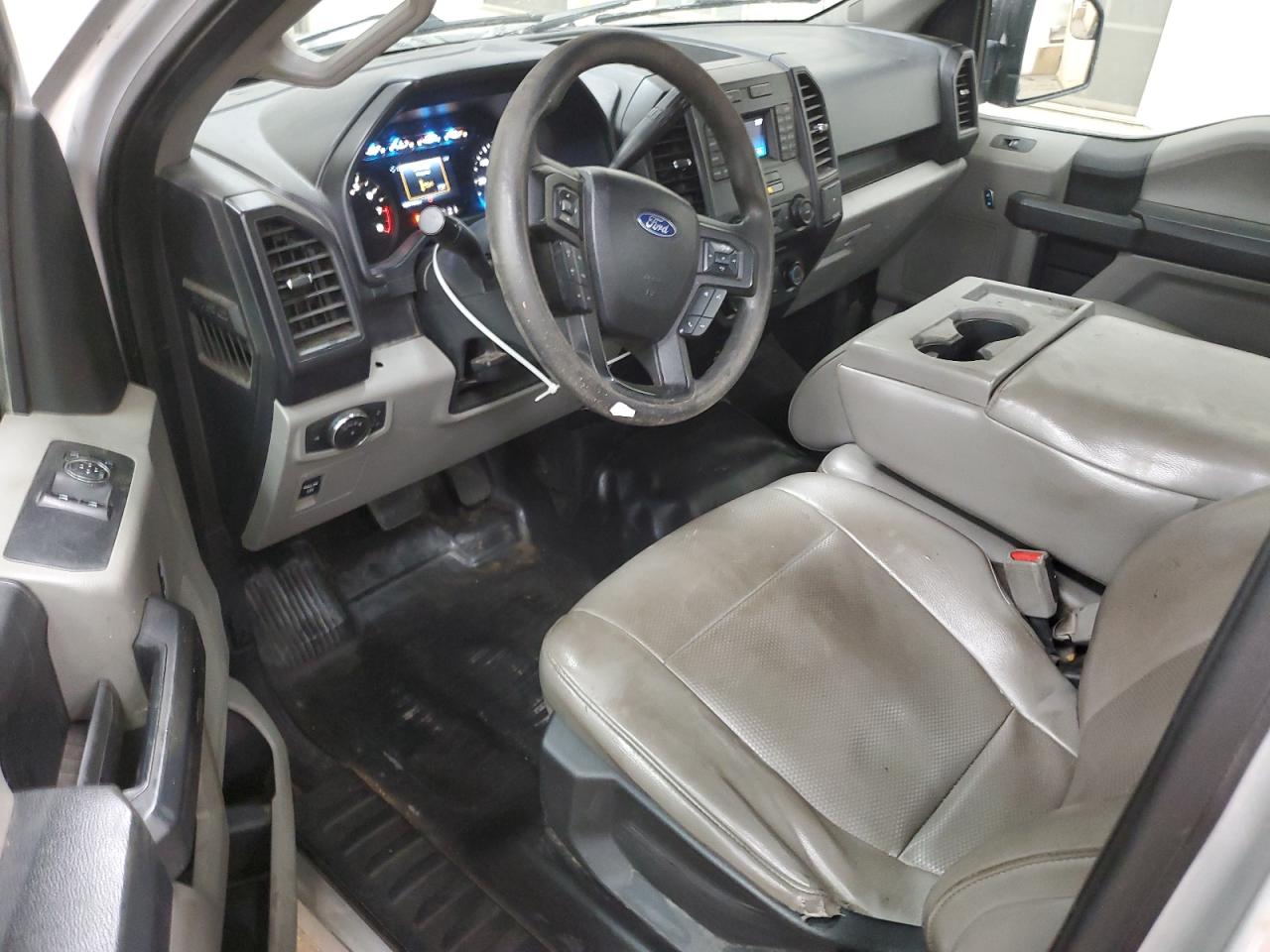 2017 Ford F150 VIN: 1FTMF1C88HKC46978 Lot: 68922005