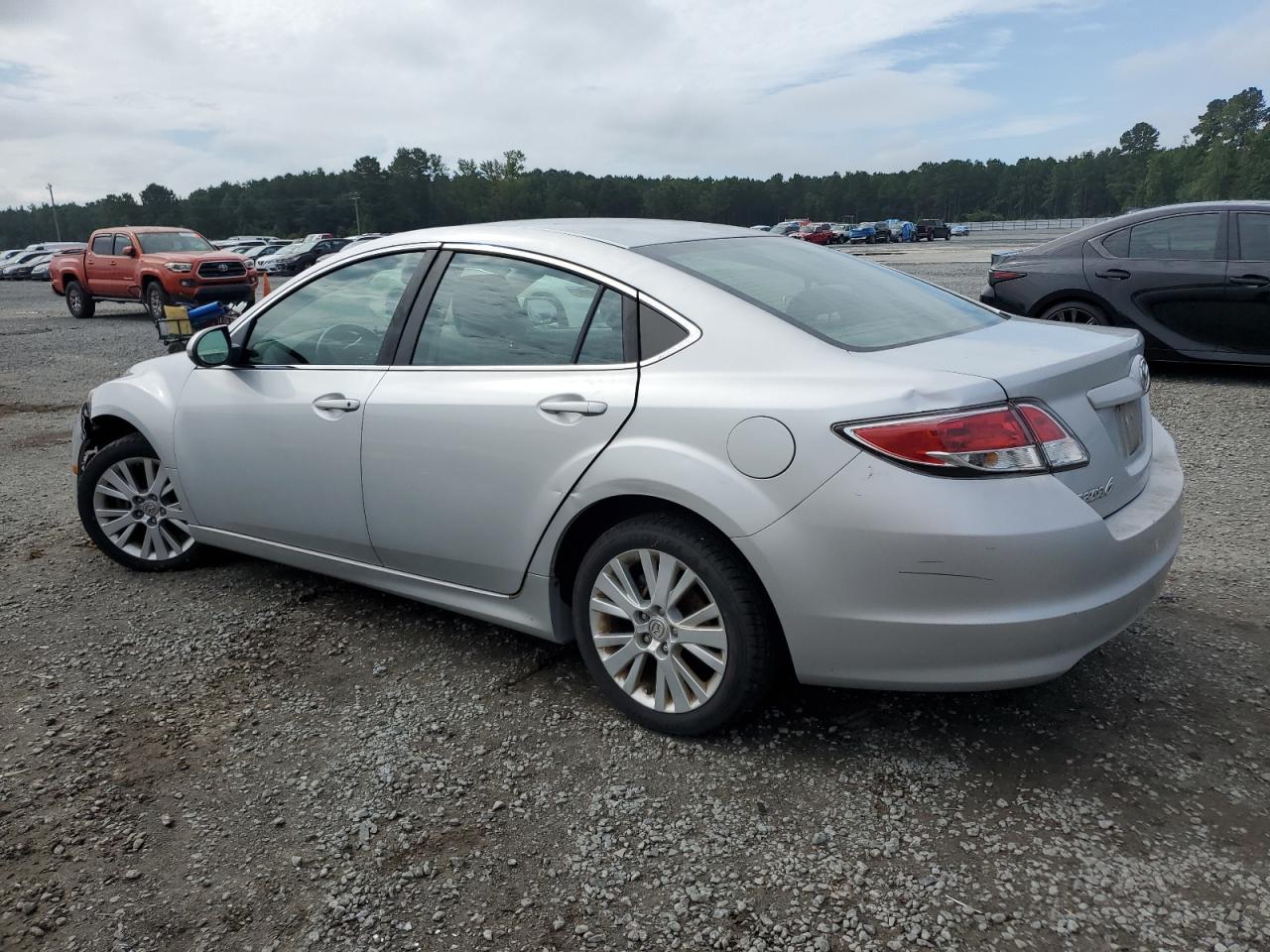 2010 Mazda 6 I 1YVHZ8CH8A5M06759 photo #3