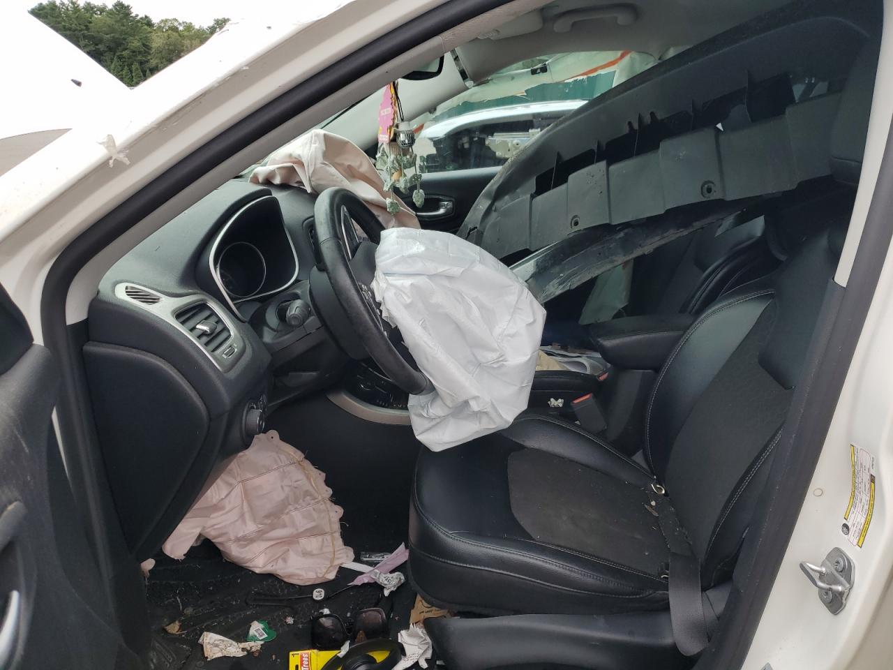 2017 Jeep Compass Latitude VIN: 3C4NJDBB7HT627625 Lot: 68692905