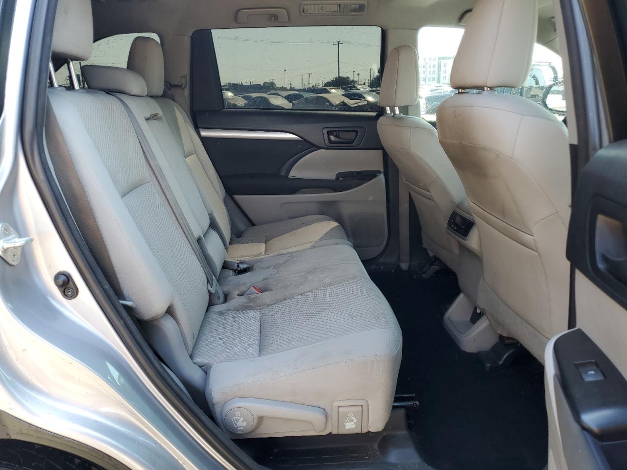 2016 Toyota Highlander Le VIN: 5TDZKRFH3GS184845 Lot: 68545035