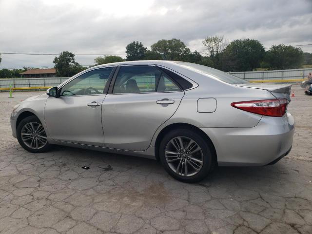  TOYOTA CAMRY 2017 Серебристый
