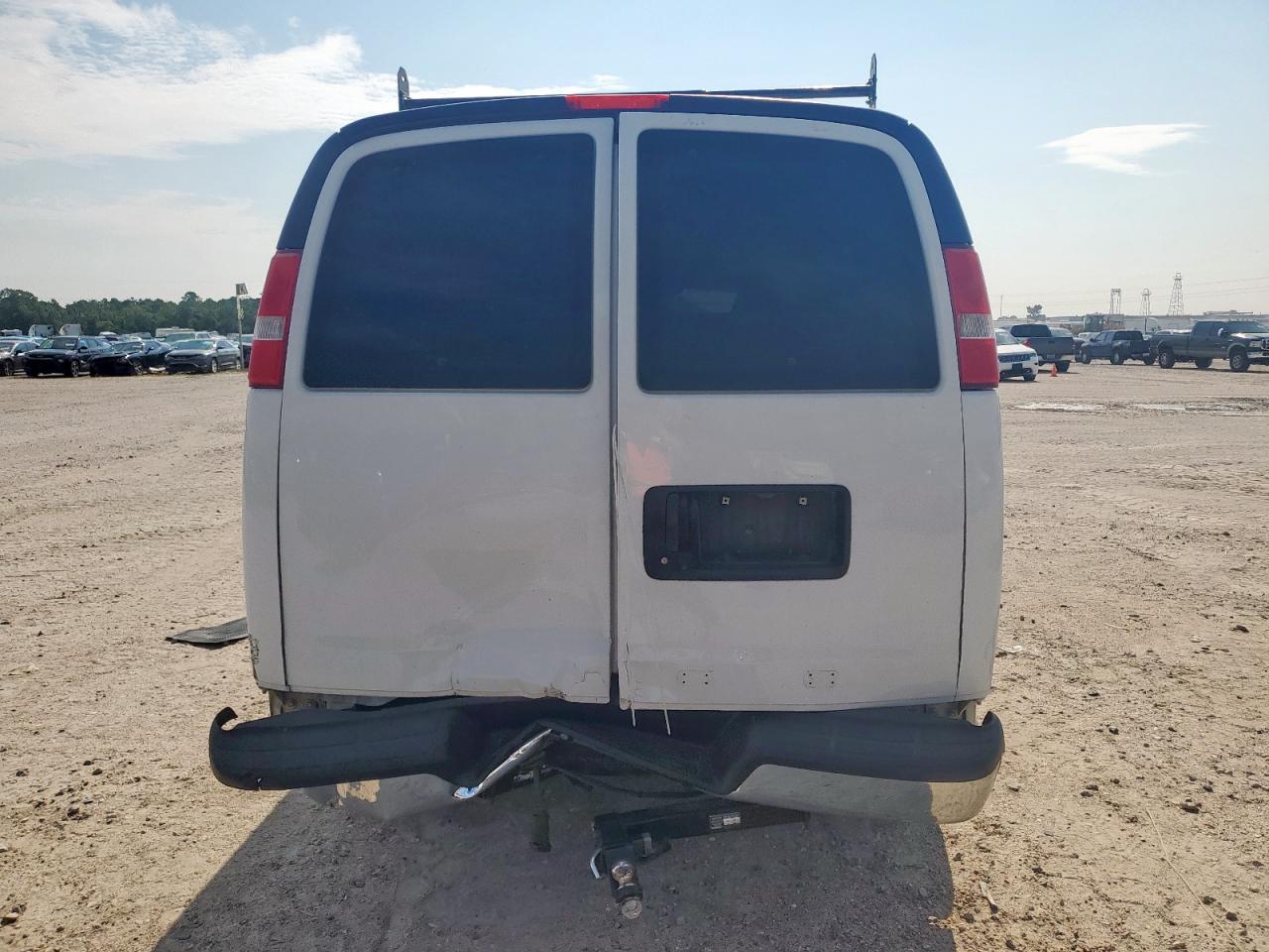 2017 Chevrolet Express G3500 Lt VIN: 1GAZGMFG9H1223053 Lot: 70003805