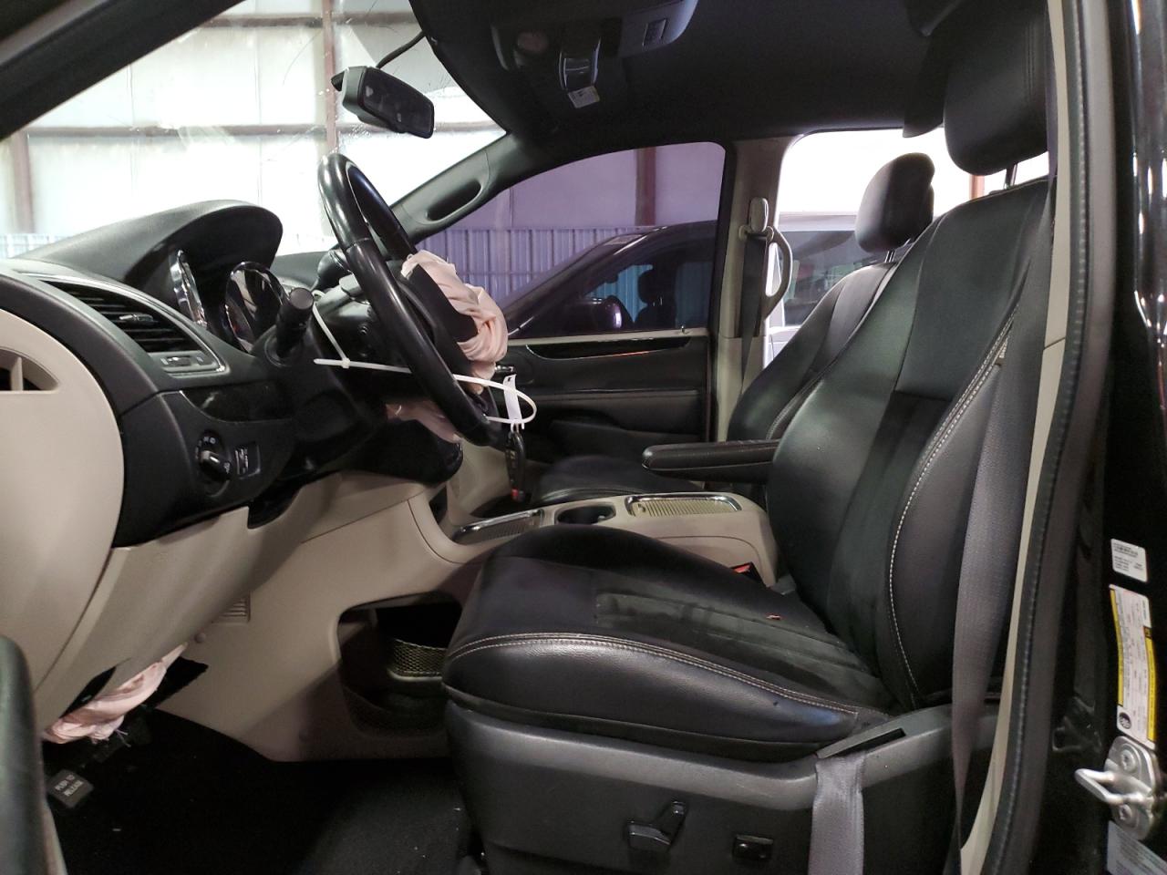 2017 Dodge Grand Caravan Sxt VIN: 2C4RDGCG2HR581063 Lot: 70035495