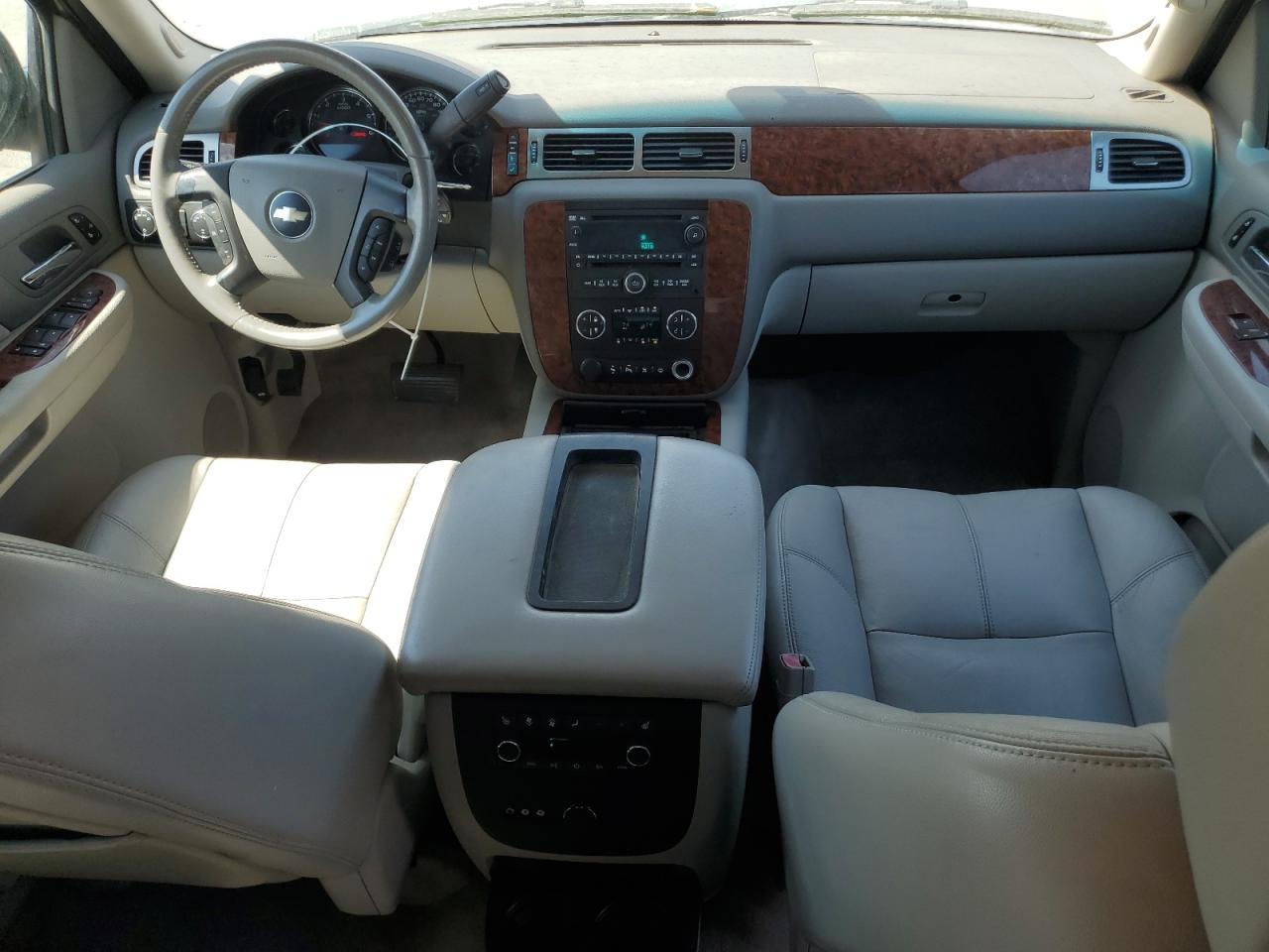 2007 Chevrolet Tahoe K1500 VIN: 1GNFK13047J352905 Lot: 69778235