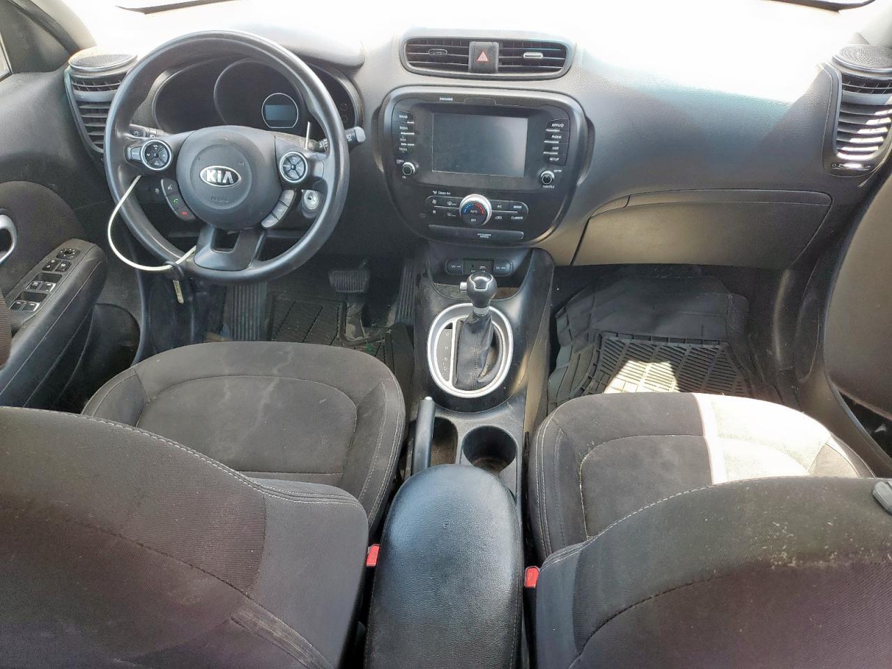 2018 Kia Soul VIN: KNDJN2A28J7559127 Lot: 70043345