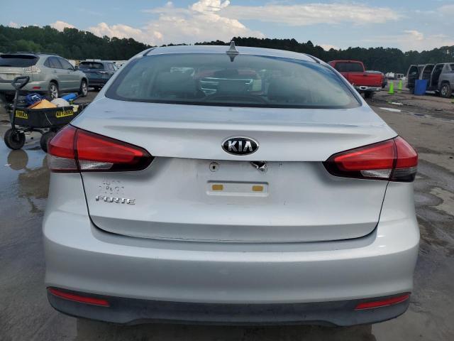  KIA FORTE 2017 Серебристый