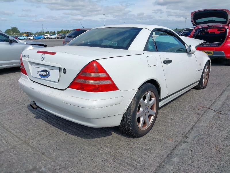 1997 MERCEDES-BENZ SLK 