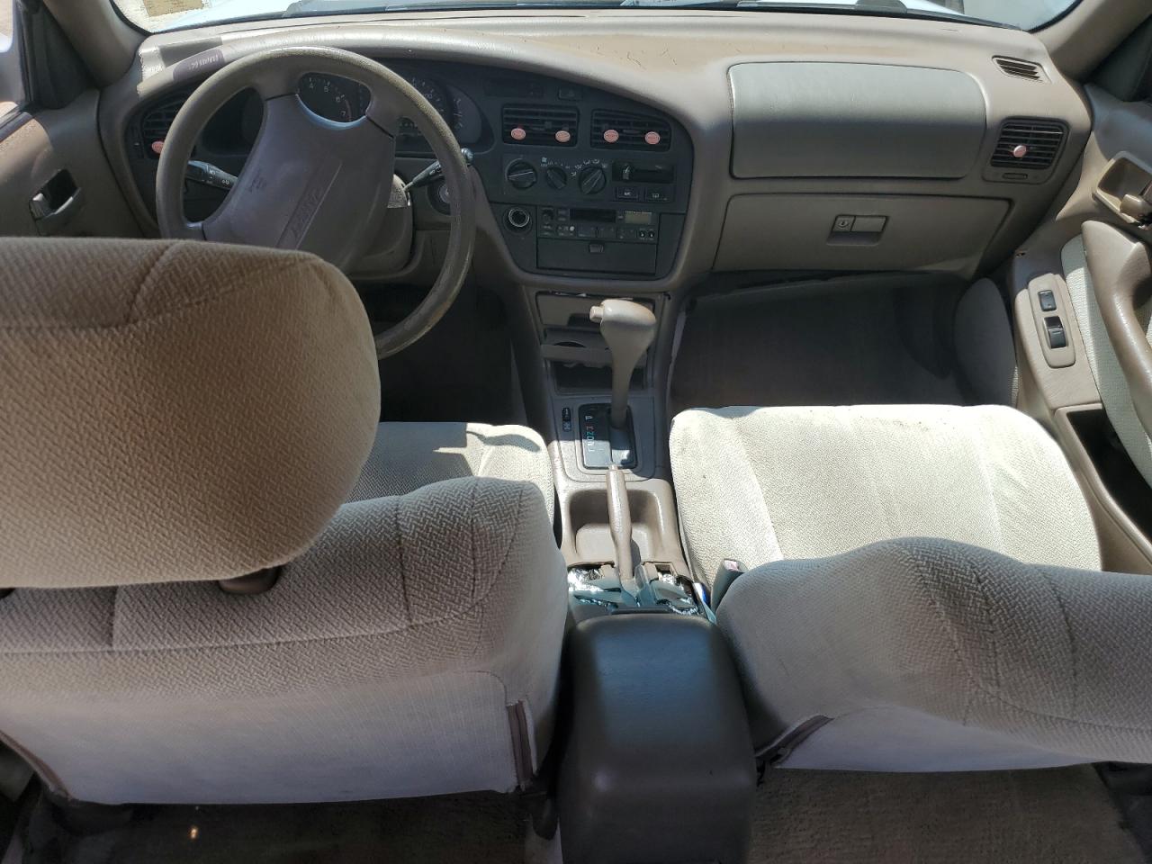 1994 Toyota Camry Le VIN: 4T1SK12E1RU454499 Lot: 67824285