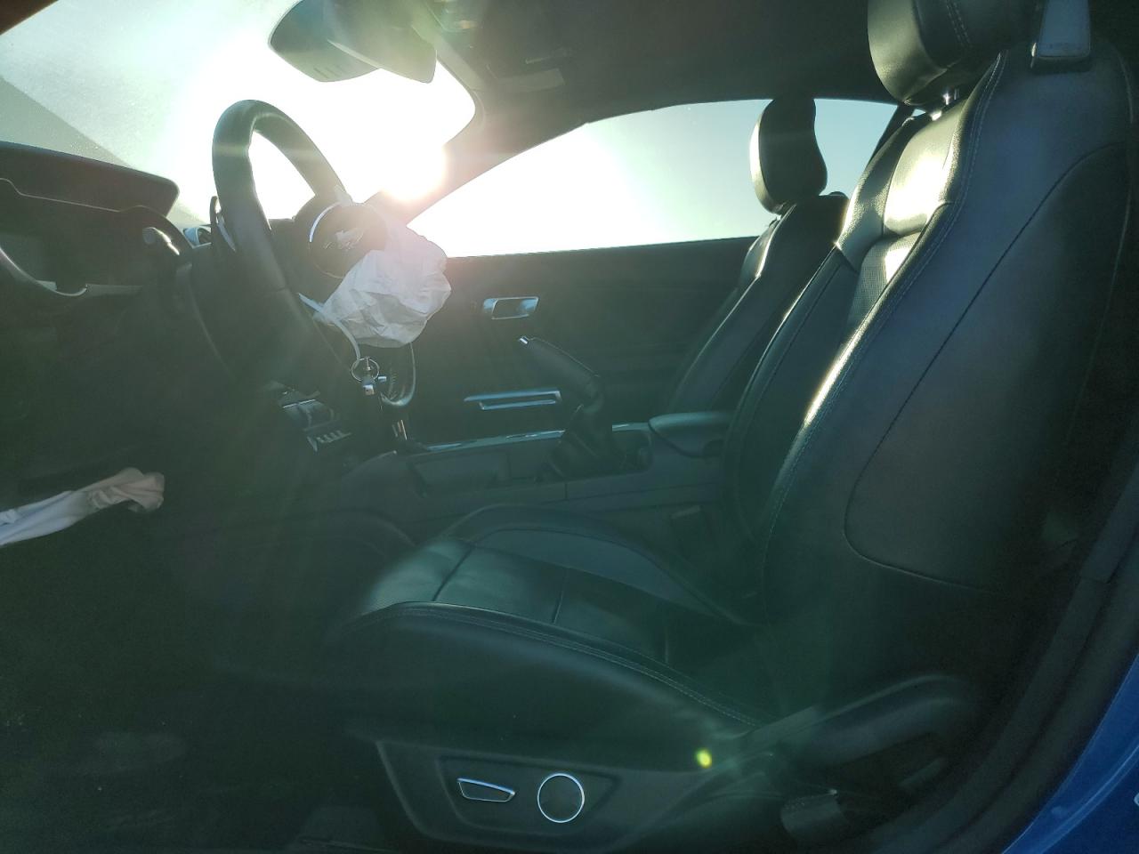 2019 Ford Mustang VIN: 1FATP8UHXK5121136 Lot: 66923695