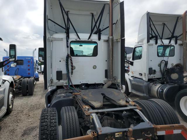 2016 PETERBILT TRACTOR 579 - TRUCKS SEMI TRUCK