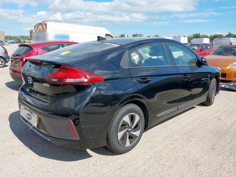 2017 HYUNDAI IONIQ 1.6 GDI HYBRID SE 5DR DCT