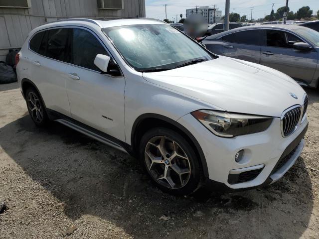 Паркетники BMW X1 2016 Белы