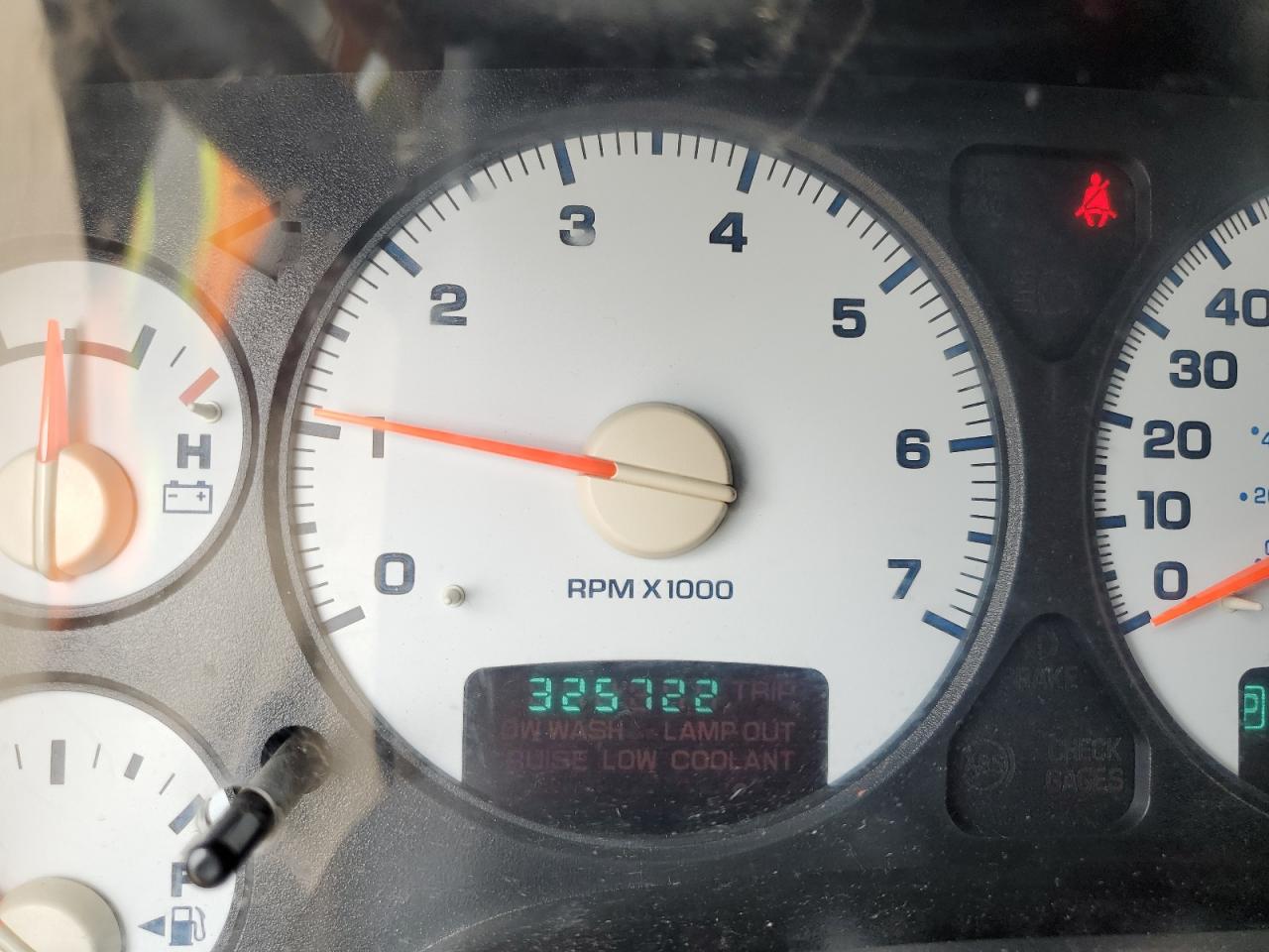 2002 Dodge Ram 1500 VIN: 3D7HU18N52G132396 Lot: 70178735