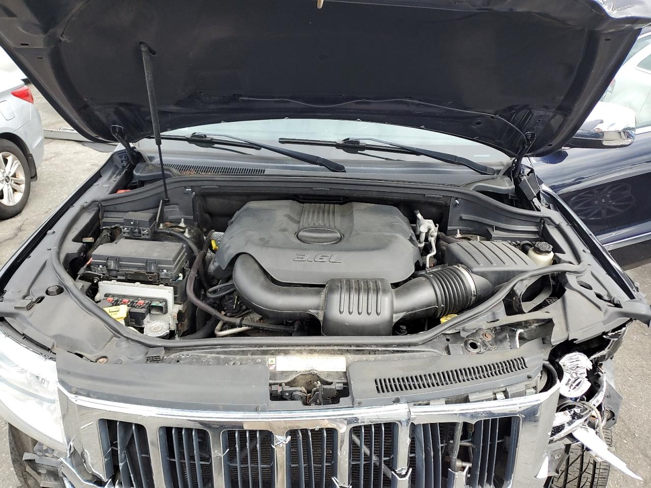 2011 Jeep Grand Cherokee Limited VIN: 1J4RR5GG7BC524822 Lot: 70234025