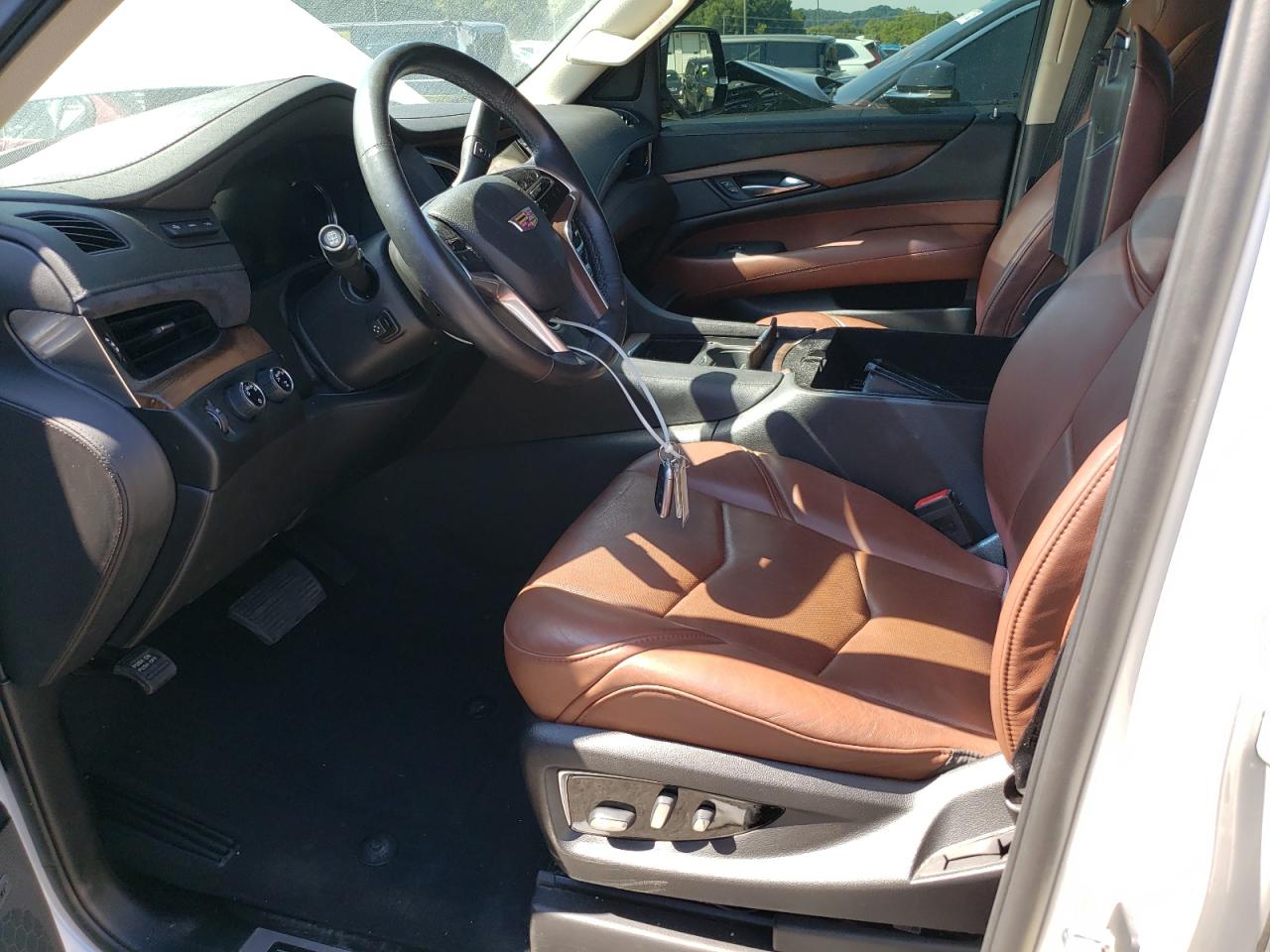 2019 Cadillac Escalade Luxury VIN: 1GYS4BKJ6KR139010 Lot: 70729435