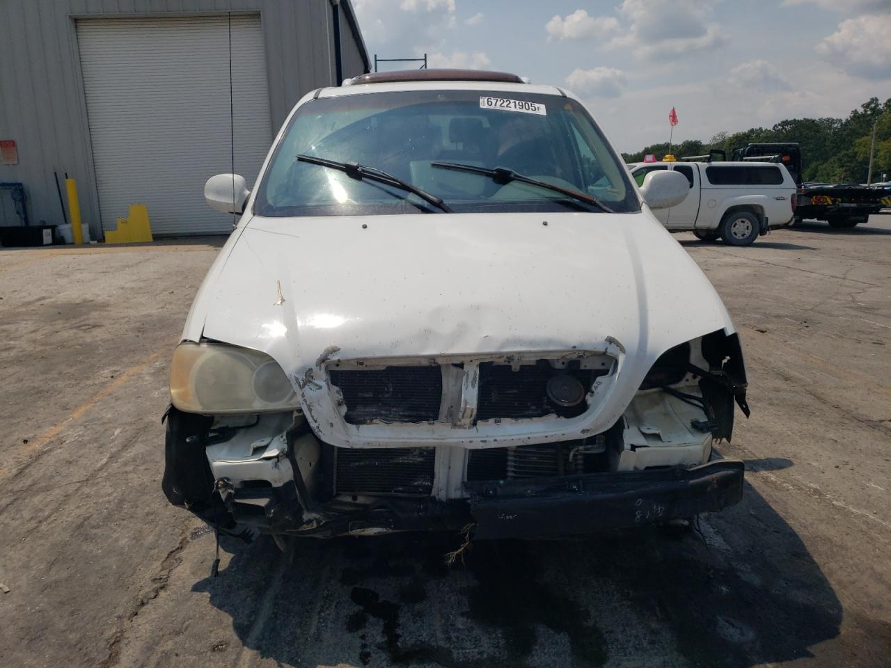 2003 Kia Sedona Ex VIN: KNDUP131936465370 Lot: 67221905