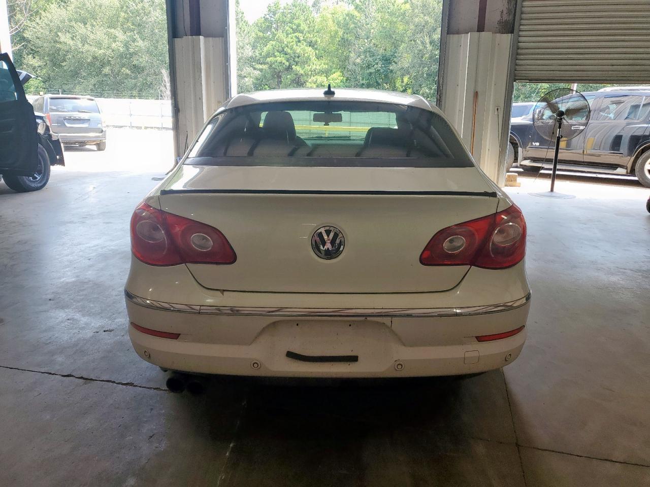 WVWHL93C69E547049 2009 Volkswagen Cc Luxury