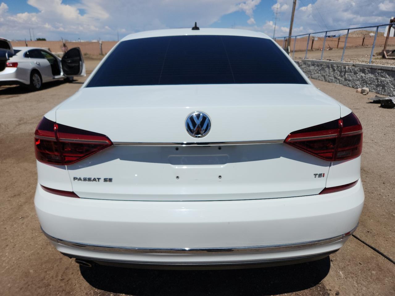 2017 Volkswagen Passat Se VIN: 1VWBT7A33HC077387 Lot: 69394815