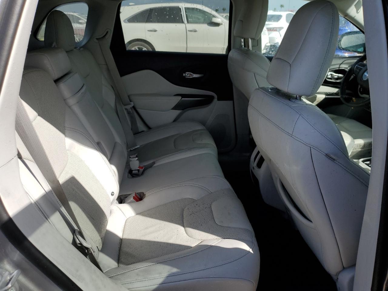 2019 Jeep Cherokee Limited VIN: 1C4PJLDB8KD123243 Lot: 67972115