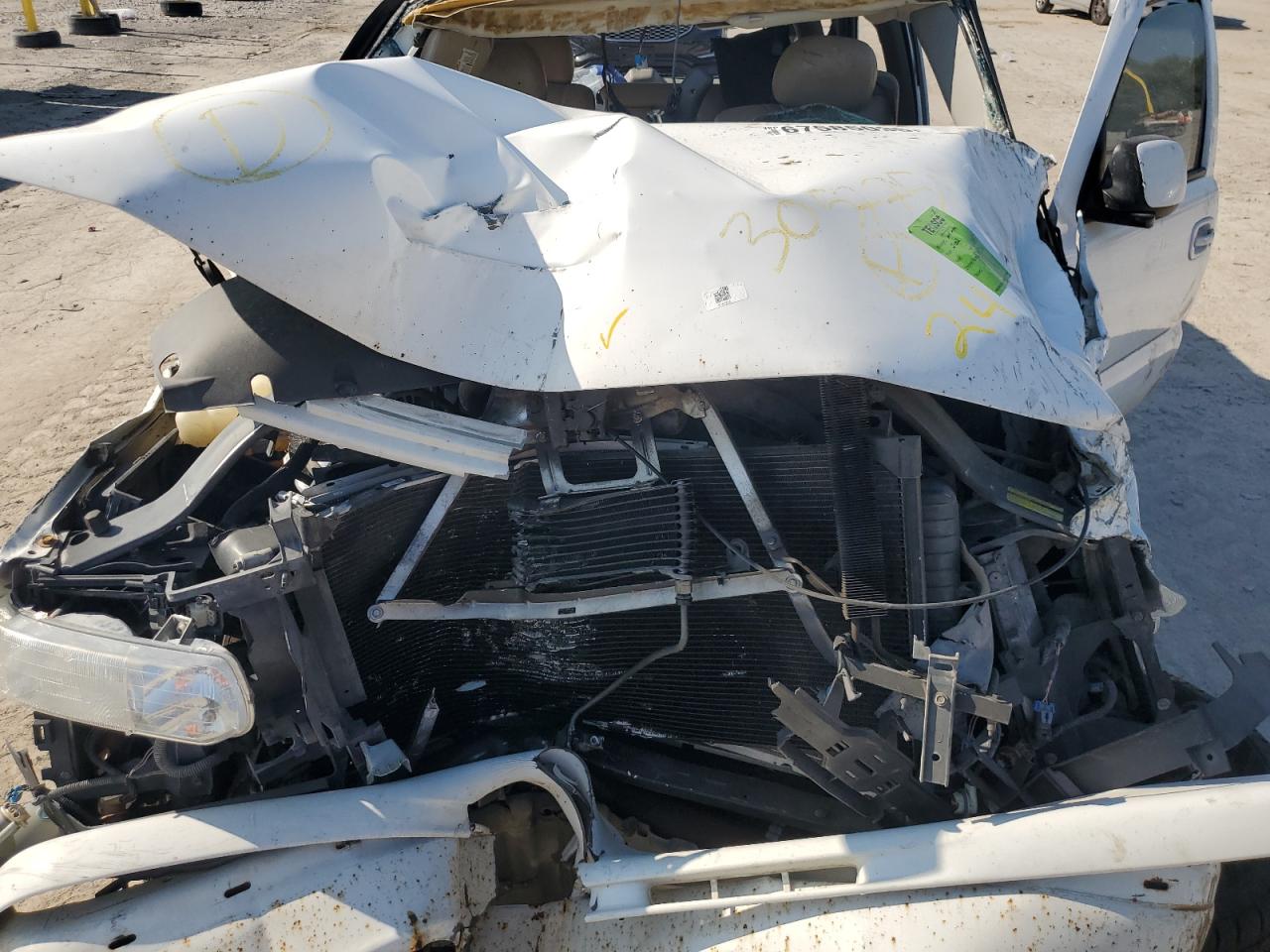 2002 Chevrolet Tahoe K1500 VIN: 1GNEK13T22R305775 Lot: 81080985