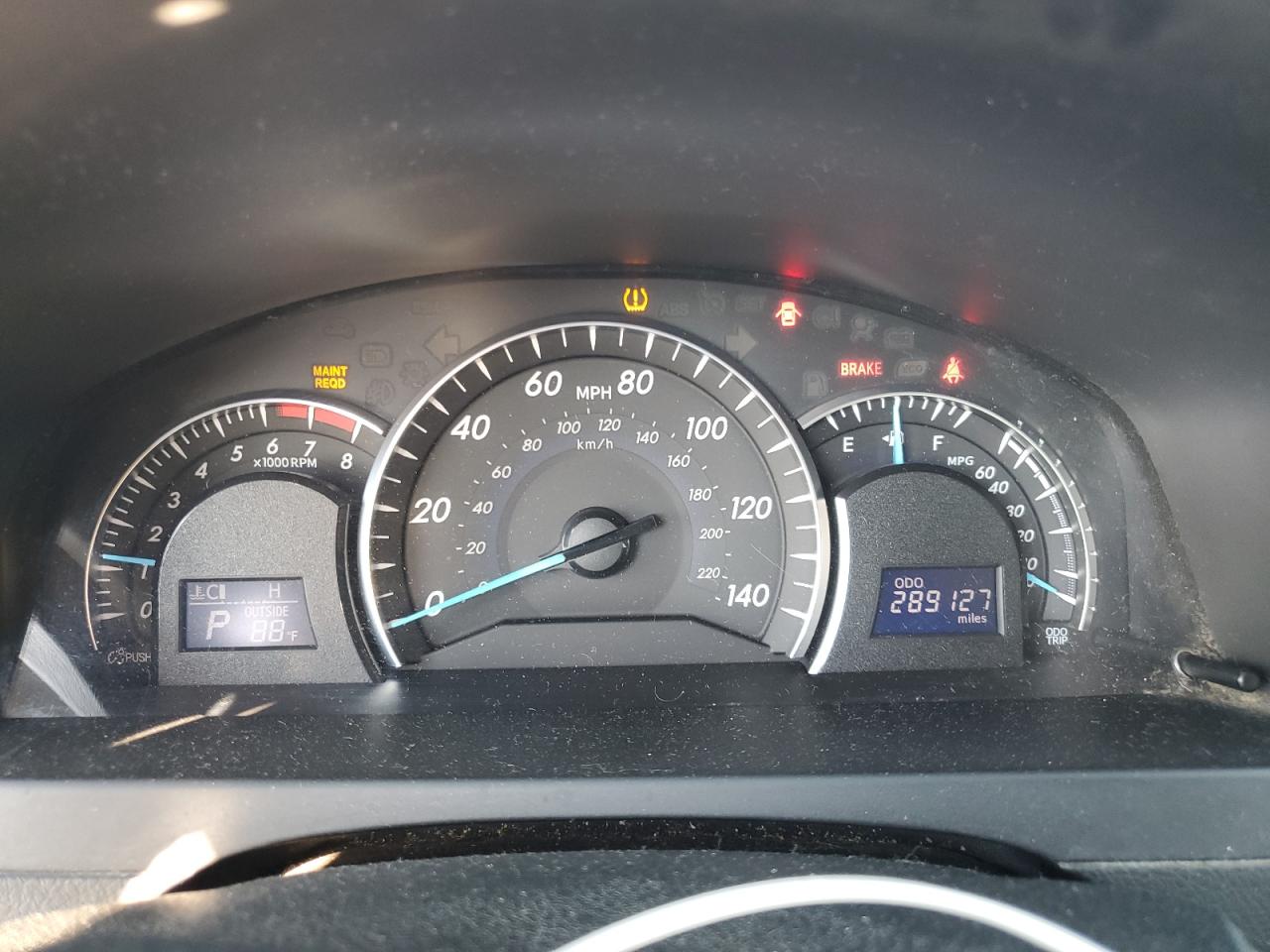2012 Toyota Camry Base VIN: 4T4BF1FK6CR187572 Lot: 69157005