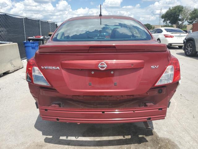  NISSAN VERSA 2019 Красный