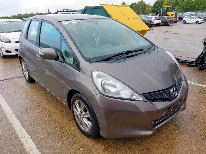 2013 HONDA JAZZ ES