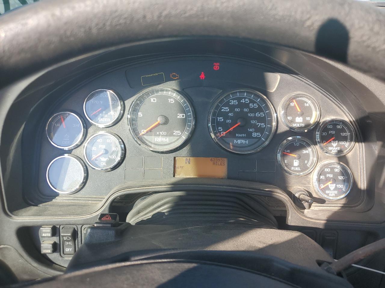 2014 International Prostar Semi Truck VIN: 1HSDGAPN2EH028757 Lot: 68003265