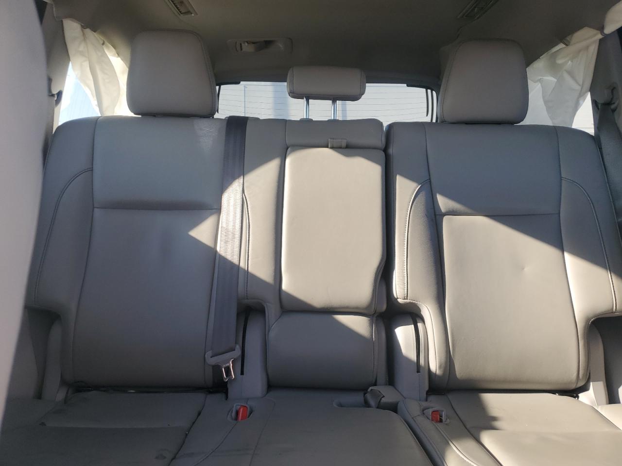 2018 Toyota Highlander Se VIN: 5TDJZRFH8JS843096 Lot: 70676355
