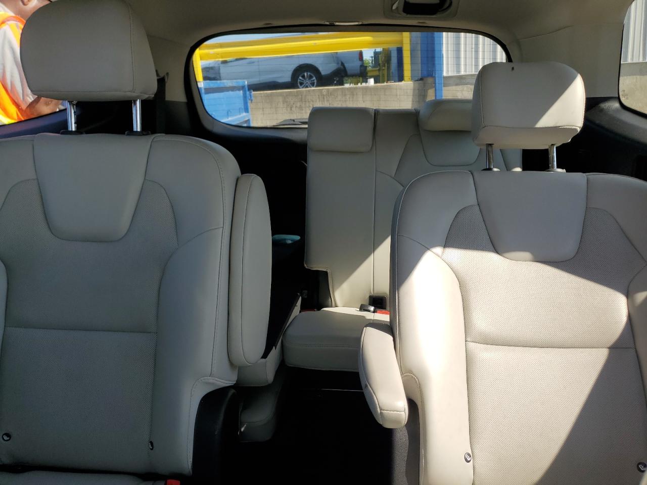 2020 Kia Telluride S VIN: 5XYP64HCXLG065309 Lot: 68190525