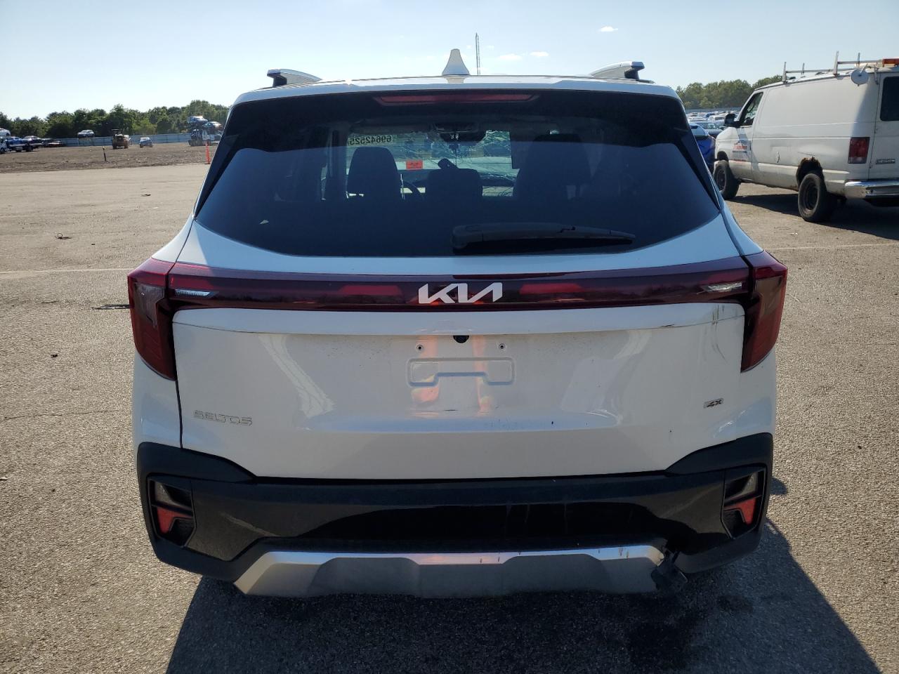 2024 Kia Seltos Sx VIN: KNDETCA73R7476712 Lot: 69642525