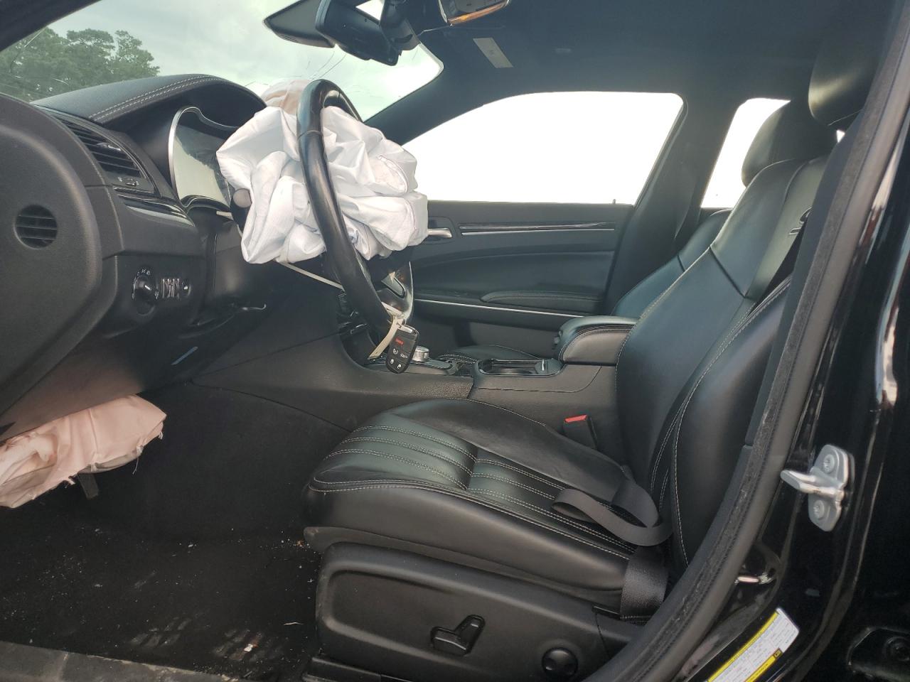 2022 Chrysler 300 S VIN: 2C3CCABG2NH121012 Lot: 69897155