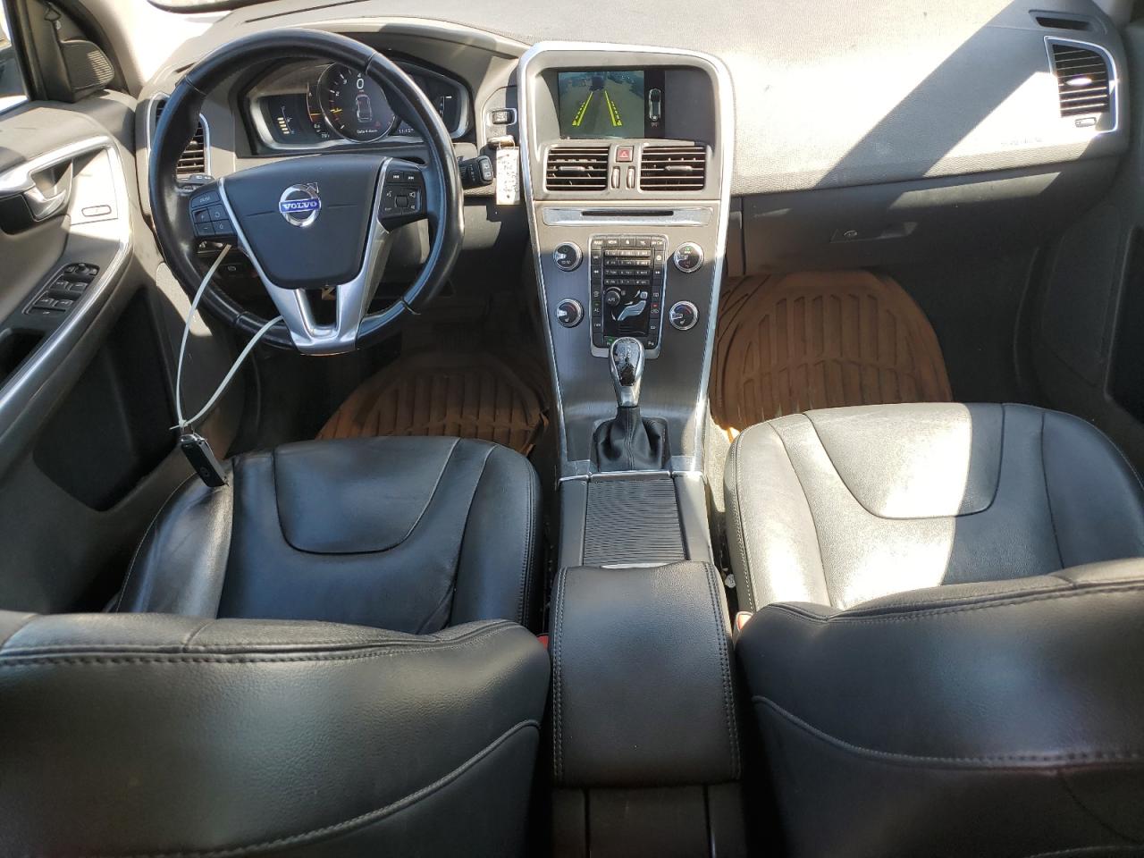 2015 Volvo Xc60 T5 Premier VIN: YV440MDKXF2692119 Lot: 70646515