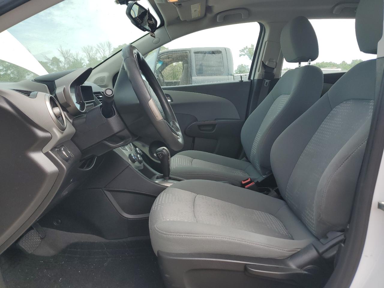 2014 Chevrolet Sonic Ls VIN: 1G1JA6SG1E4196568 Lot: 70040385