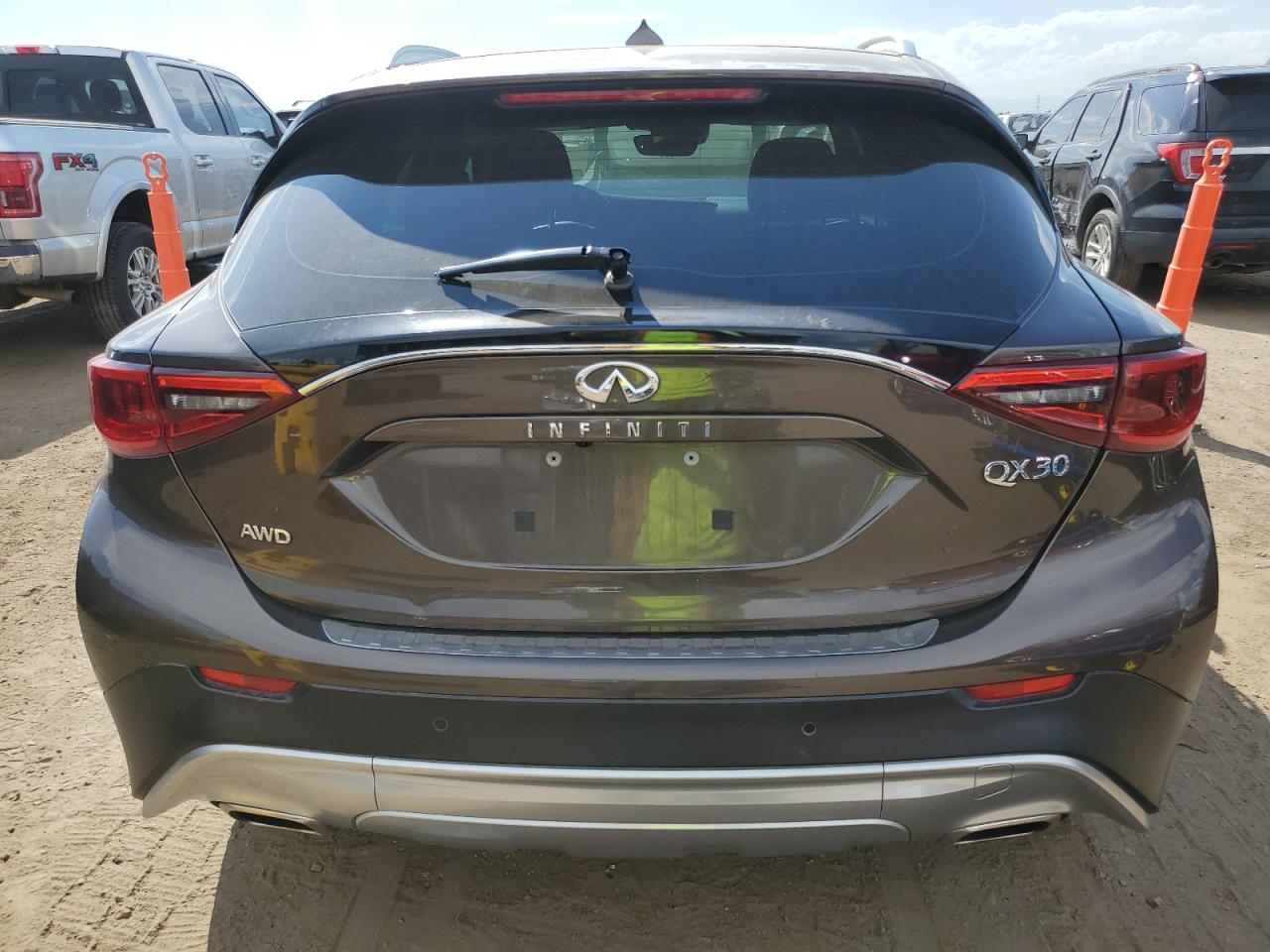 2018 Infiniti Qx30 Base VIN: SJKCH5CR5JA040449 Lot: 69216425