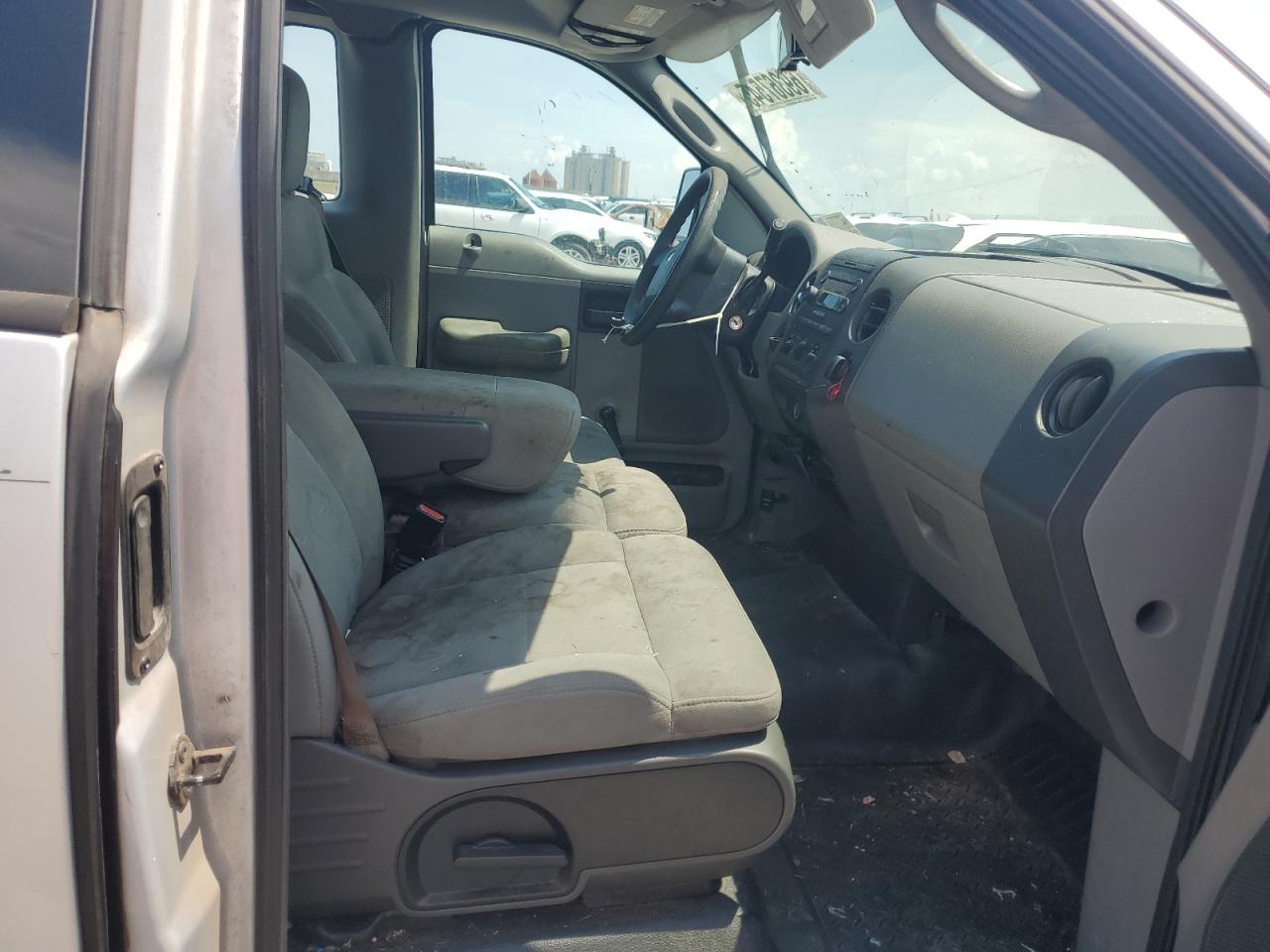 2006 Ford F150 VIN: 1FTRF12276NA84002 Lot: 69367545