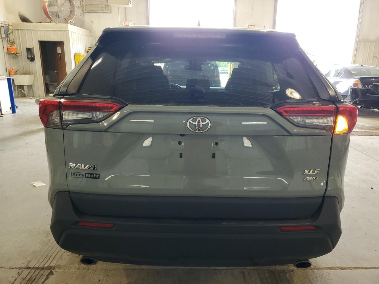 2023 Toyota Rav4 Xle VIN: 2T3P1RFV0PW365500 Lot: 69844515