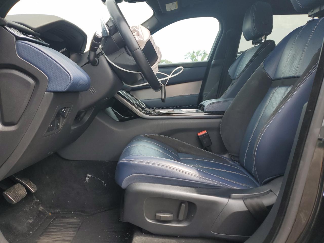 2019 Land Rover Range Rover Velar R-Dynamic Se VIN: SALYL2EX9KA201705 Lot: 67944045